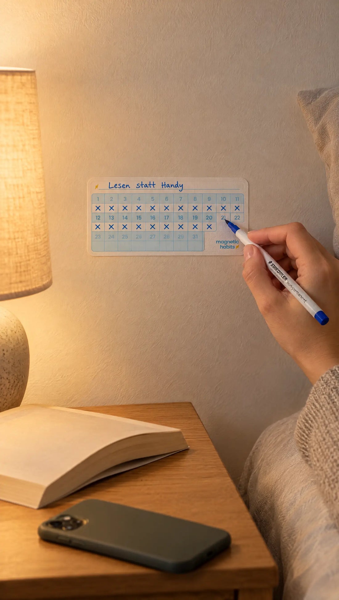 31-Tage-Tracker am Nachttisch mit „Lesen statt Handy“ (Visualisierung)
